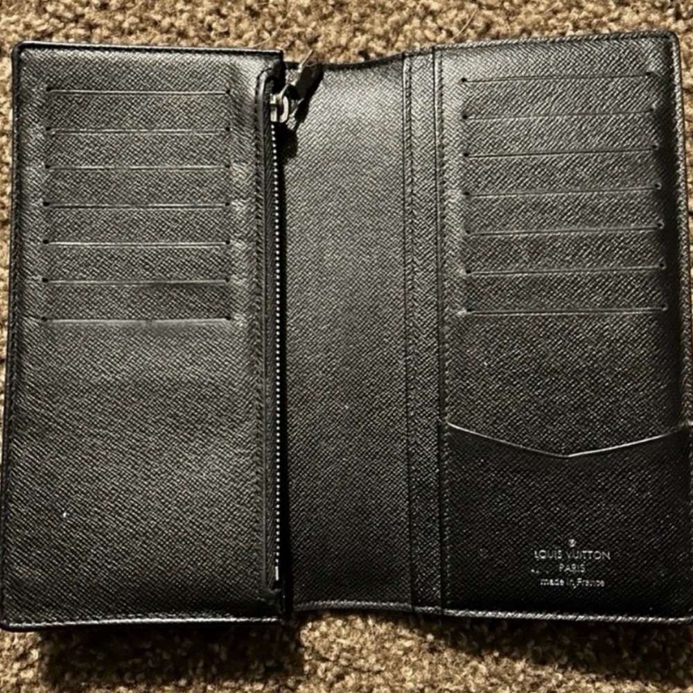 AUTHENTIC Louis Vuitton Graphite Checkered Card Holder - Picture 2 of 5